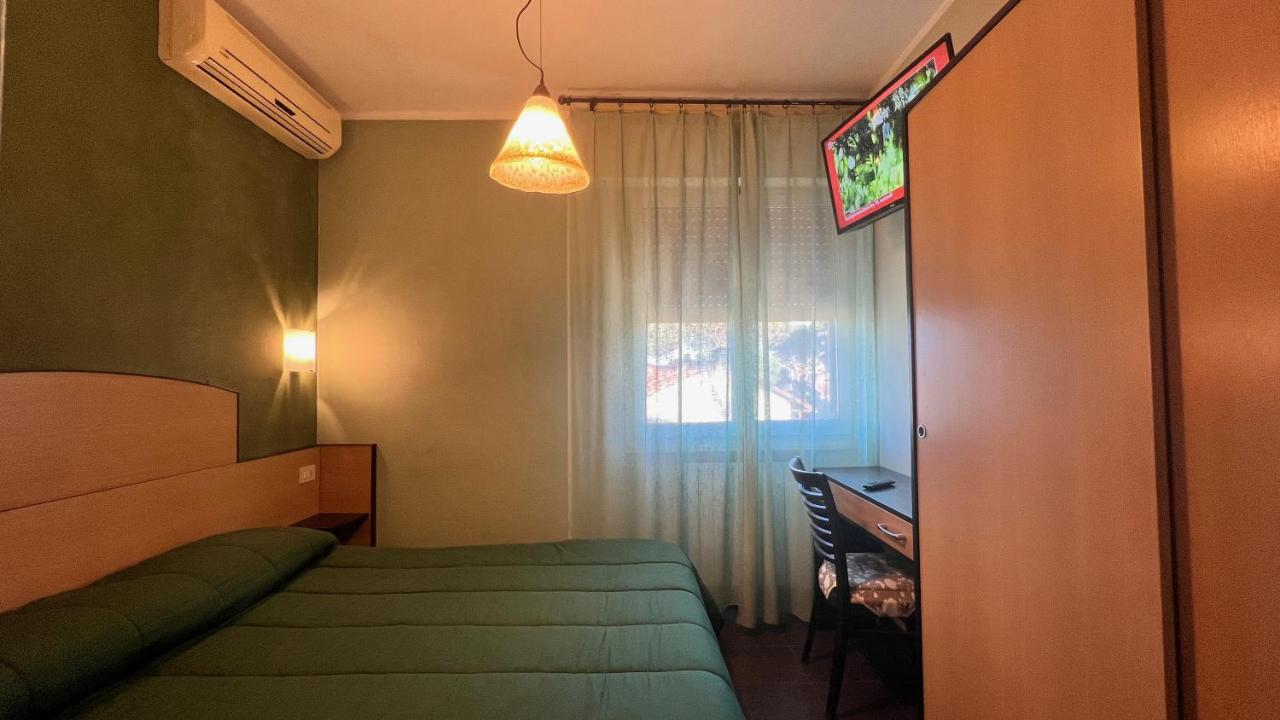 Hotel Il Cavaliere Nero Tirrenia Ngoại thất bức ảnh