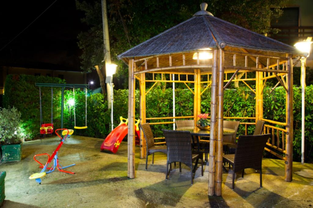 Hotel Il Cavaliere Nero Tirrenia Ngoại thất bức ảnh